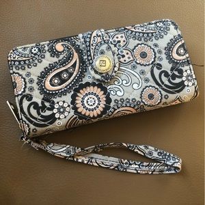 🖤🤎 Quilted Black & Taupe Paisley Cotton Wristlet 🤎🖤